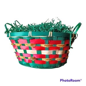 Christmas Gift Basket -Green/Red/Golden-Crinkle Cut Paper Shred Filler-